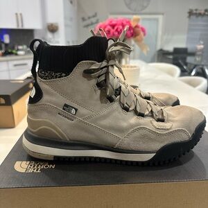 The North Face Men's Tan Waterproof Sneakers